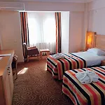 Crystal & Hotel