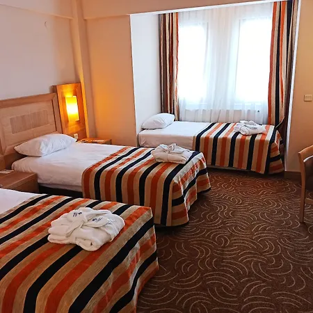 Hotel Crystal & Kaymaklı