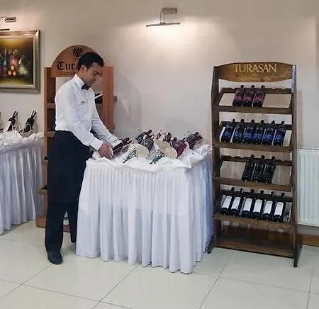 Crystal & Kaymaklı