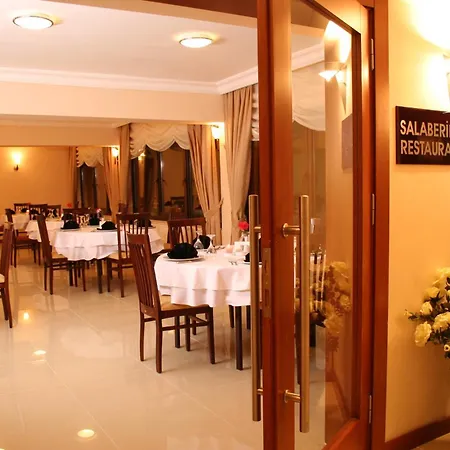 Hotel Crystal & 5*
