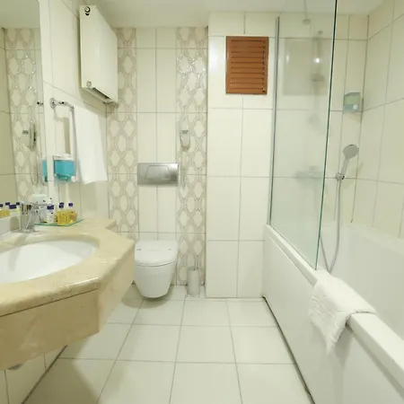 Hotel Crystal & 5*