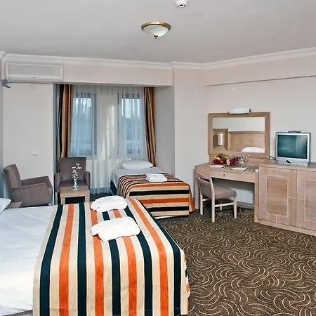 Crystal & Hotel