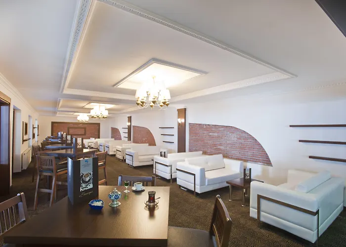 Hotel Crystal & Kaymaklı