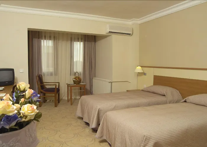 Crystal & Hotel Kaymaklı