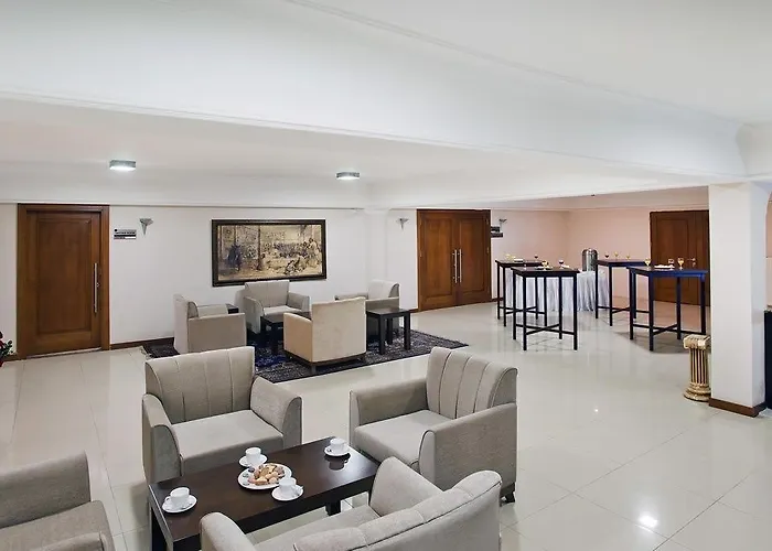 Hotel Crystal & Kaymaklı