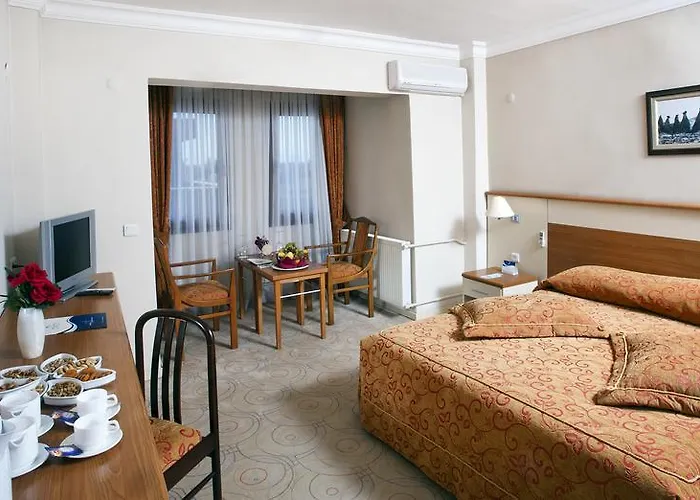 Crystal Hotel&spa Kaymaklı